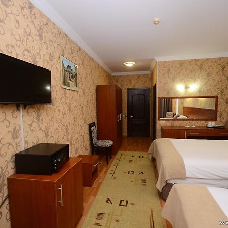 Hotel Istanbul Batumi Exterior foto