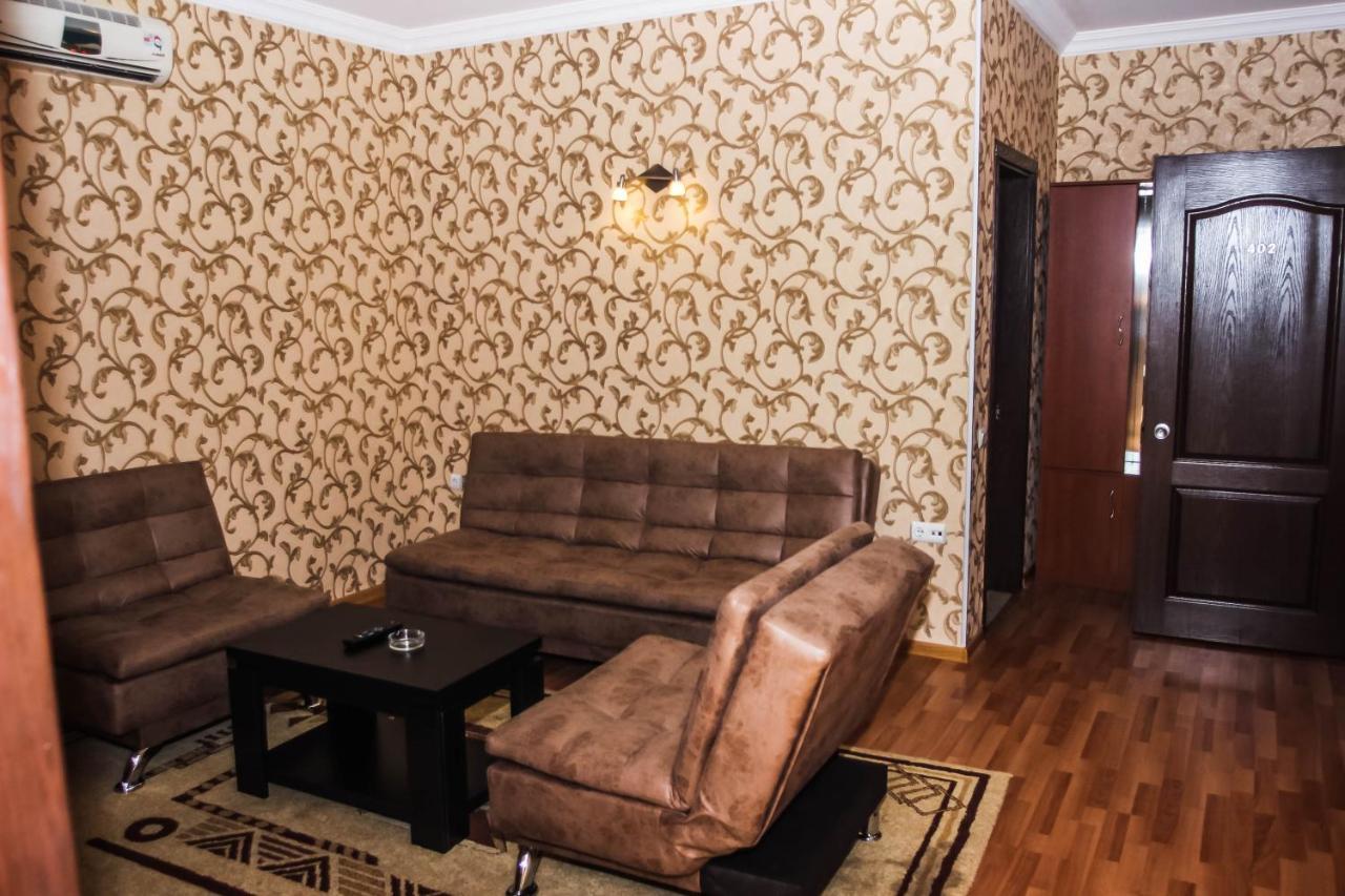 Hotel Istanbul Batumi Exterior foto
